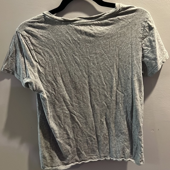 Levi’s grey tshirt - S - Picture 4 of 4